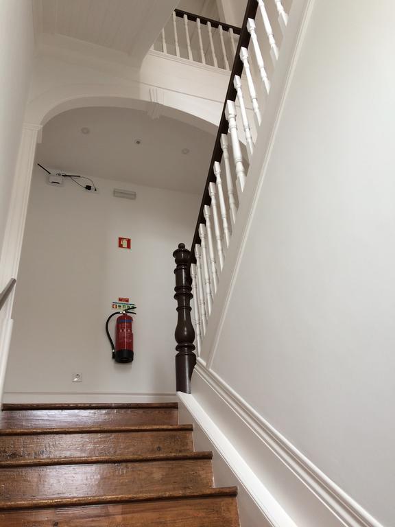 Furadouro Surf Camp Apartment โอวาร์ ภายนอก รูปภาพ